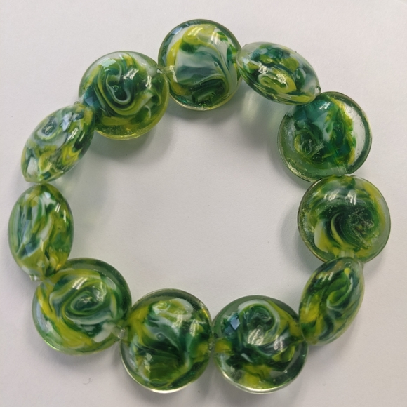 2 VTG GLASS BEAD BRACELETS - Picture 2 of 12